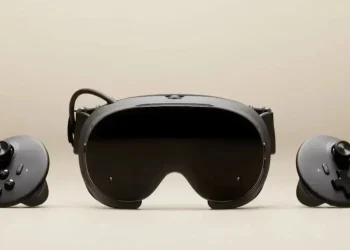 Valve’s Steam Frame sells for ,059, but Half-Life: Alyx now runs directly on your headset