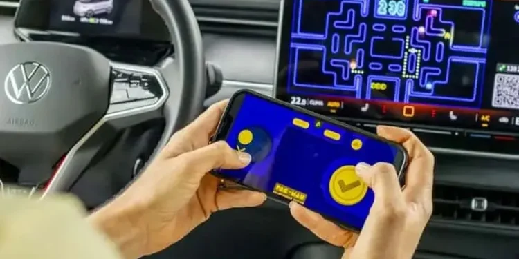 Volkswagen will turn passengers’ smartphones into game controllers Volkswagen will turn passengers’ smartphones into game controllers