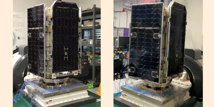 Google chips really flew into space: the Falcon 9 rocket launched the Project Suncatcher satellite carrying four TPUs into orbit Google chips really flew into space: the Falcon 9 rocket launched the Project Suncatcher satellite carrying four TPUs into orbit