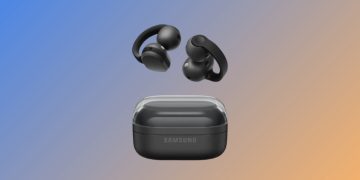 Official Galaxy Buds On: They’re Samsung’s first clip-on headphones Official Galaxy Buds On: They’re Samsung’s first clip-on headphones